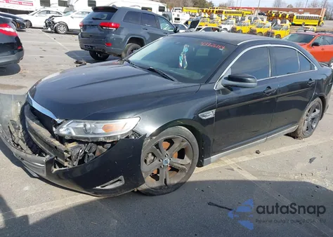 2010 Ford Taurus Sho z USA, uszkodzony, nr VIN 1FAHP2KT9AG120038
